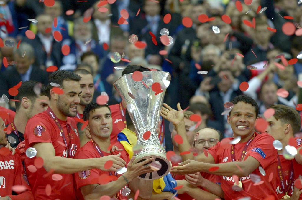 Piłkarze Sevilli zdobyli trofeum po raz czwarty w historii, wliczając sukcesy w Pucharze UEFA, którego LE jest następcą. Wcześniej zespół z Andaluzji triumfował w latach 2006, 2007 i 2014.