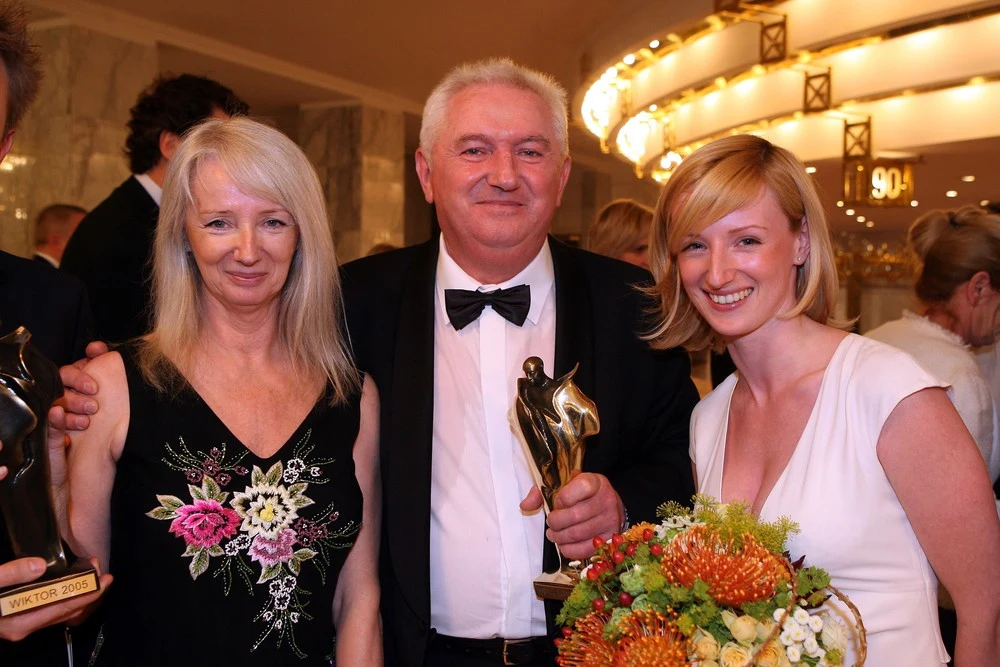 Andrzej Turski z żoną i córką (2006 r.) Andrzej Turski z żoną i córką (2006 r.)