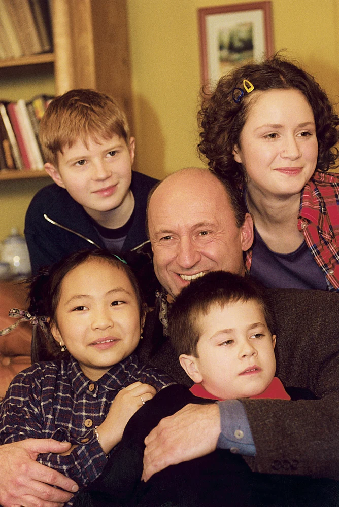 Odtwórcy głównych ról w "Rodzinie zastępczej" Odtwórcy głównych ról w "Rodzinie zastępczej"