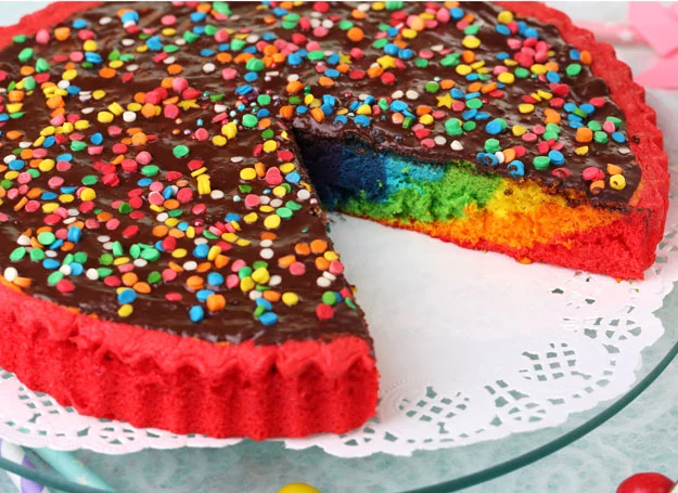 Takie ciasto będzie znakomitym tortem dla twojego dziecka. 