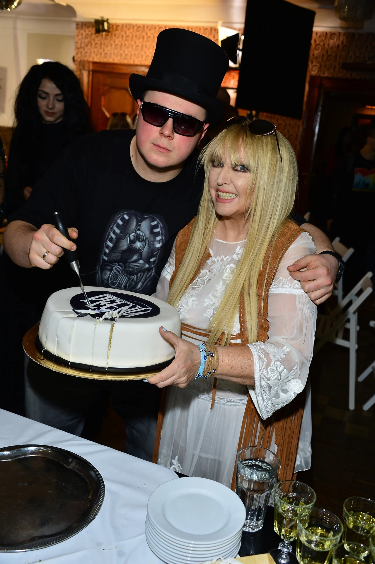 Maryla z Donatanem na premierze klipu do "Pełni"! Maryla z Donatanem na premierze klipu do "Pełni"!