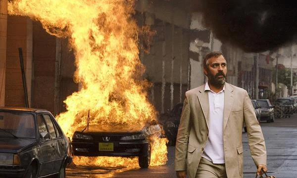 W "Syrianie" (2005) George Clooney wcielił się w postać agenta CIA zwalczającego terroryzm, był też jednym z producentów filmu. Za najlepszą drugoplanową rolę w tej produkcji aktor otrzymał Oscara.