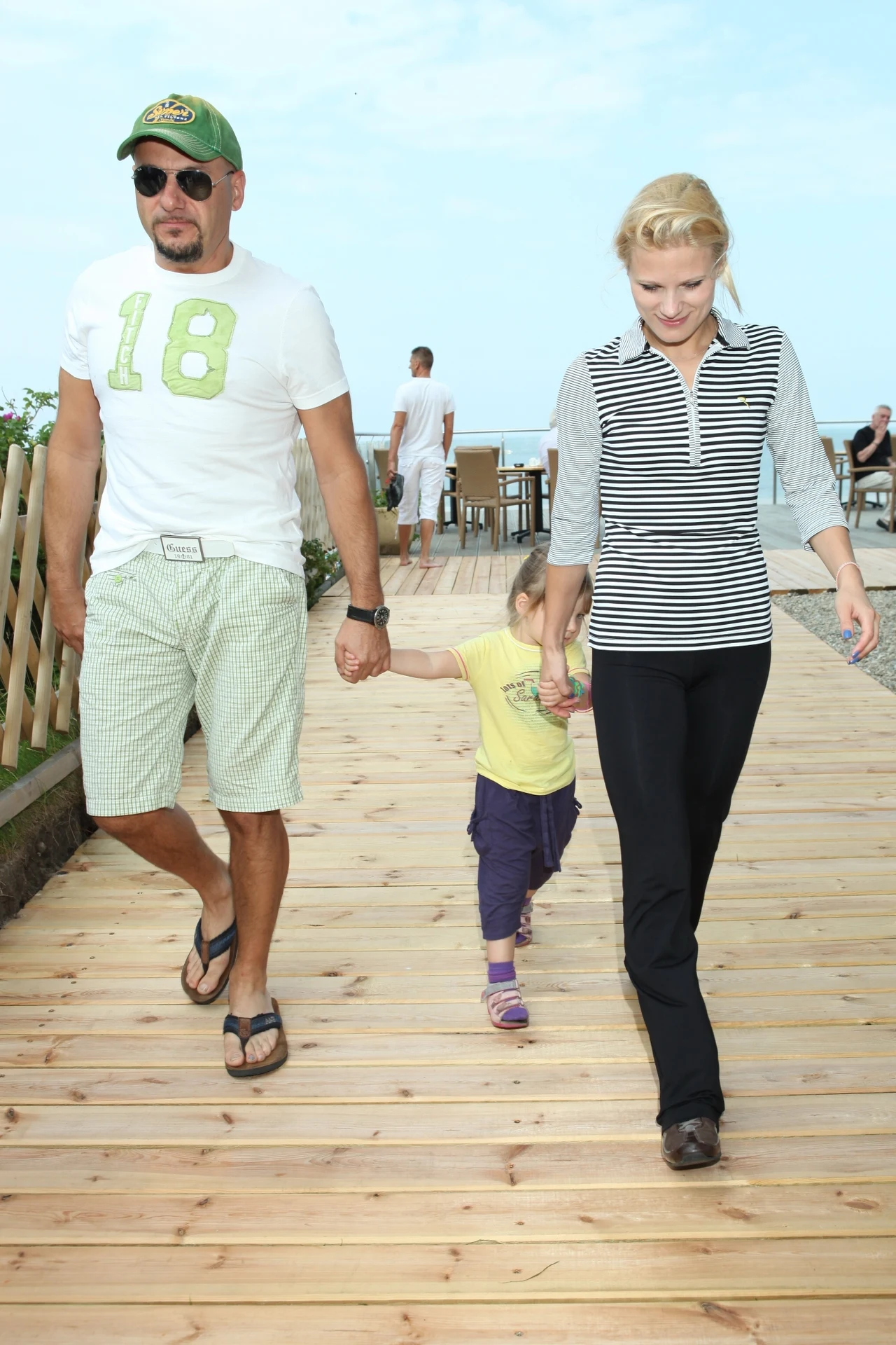 Gąsowski z ukochaną i córeczką