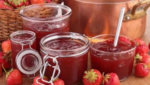 Bruksela przyjęła tzw. dyrektywy śniadaniowe. Nakazują one m.in. zwiększyć zawartość owoców w dżemach