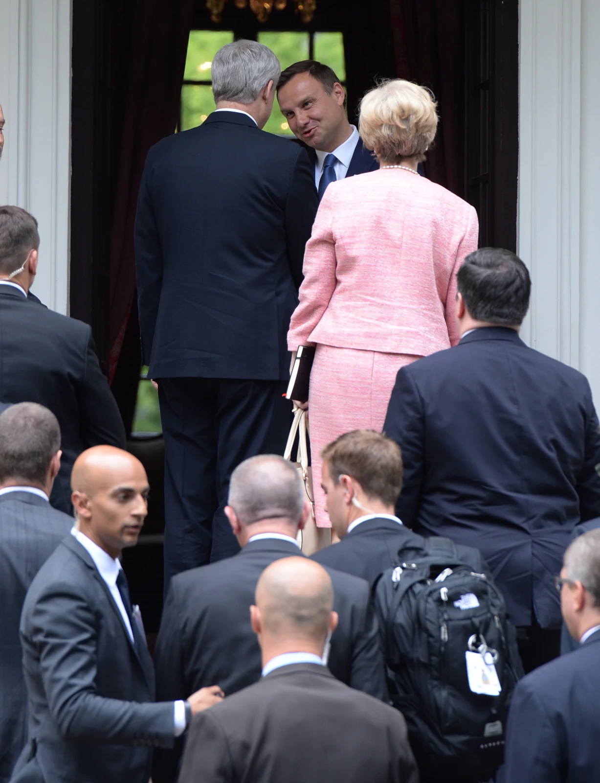 Andrzej Duda przed spotkaniem w Pałacyku na Foksal w Warszawie z przebywającym z wizytą w Polsce premierem Kanady Stephenem Harperem