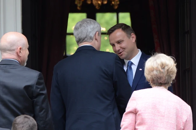 Andrzej Duda przed spotkaniem w Pałacyku na Foksal w Warszawie z przebywającym z wizytą w Polsce premierem Kanady Stephenem Harperem