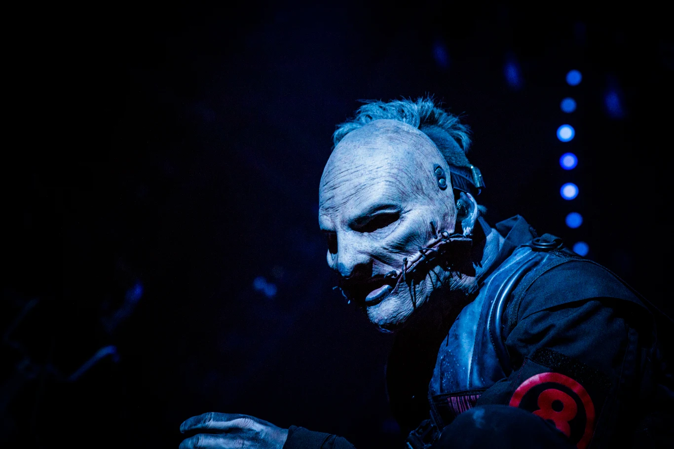 Album ".5: The Gray Chapter" został bardzo dobrze przyjęty przez fanów i dziennikarzy. Trafił również na pierwsze miejsce listy Billboard