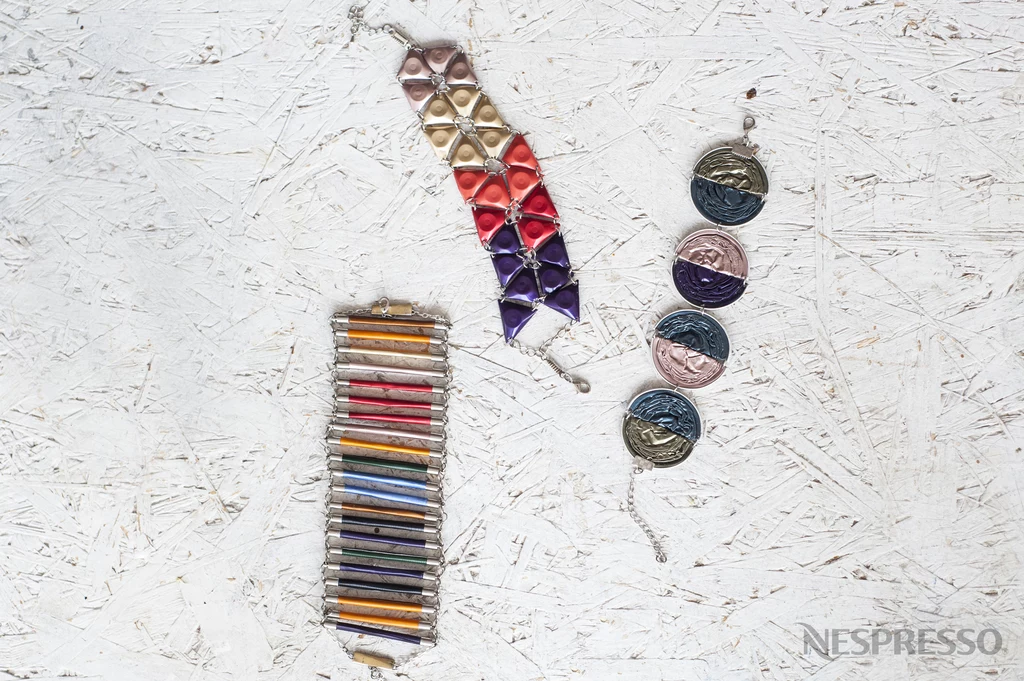 Projektantka mody Małgorzata Bochenek (BOHO) nadała kapsułkom Nespresso drugie życie Projektantka mody Małgorzata Bochenek (BOHO) nadała kapsułkom Nespresso drugie życie