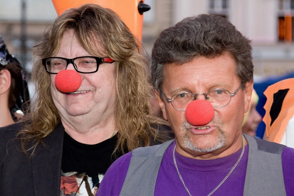 "Wszystko mi mówi, że mnie ktoś pokochał", czyli tytułowy utwór z drugiego albumu Skaldów jest jednym z najbardziej znanych z dorobku grupy "Wszystko mi mówi, że mnie ktoś pokochał", czyli tytułowy utwór z drugiego albumu Skaldów jest jednym z najbardziej znanych z dorobku grupy