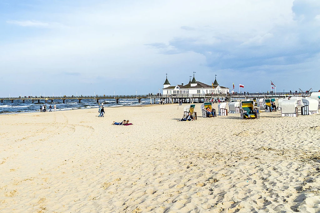 Na polskie wybrzeże ściągają turyści nie tylko z Polski, ale też z Niemiec i Skandynawii