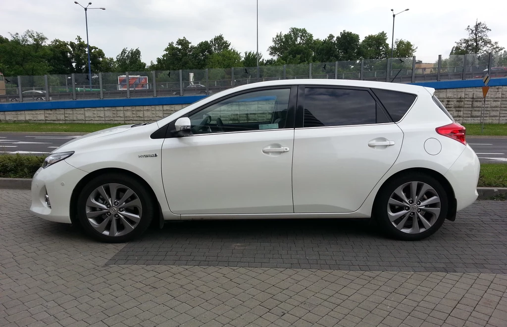 Toyota Auris Hybrid