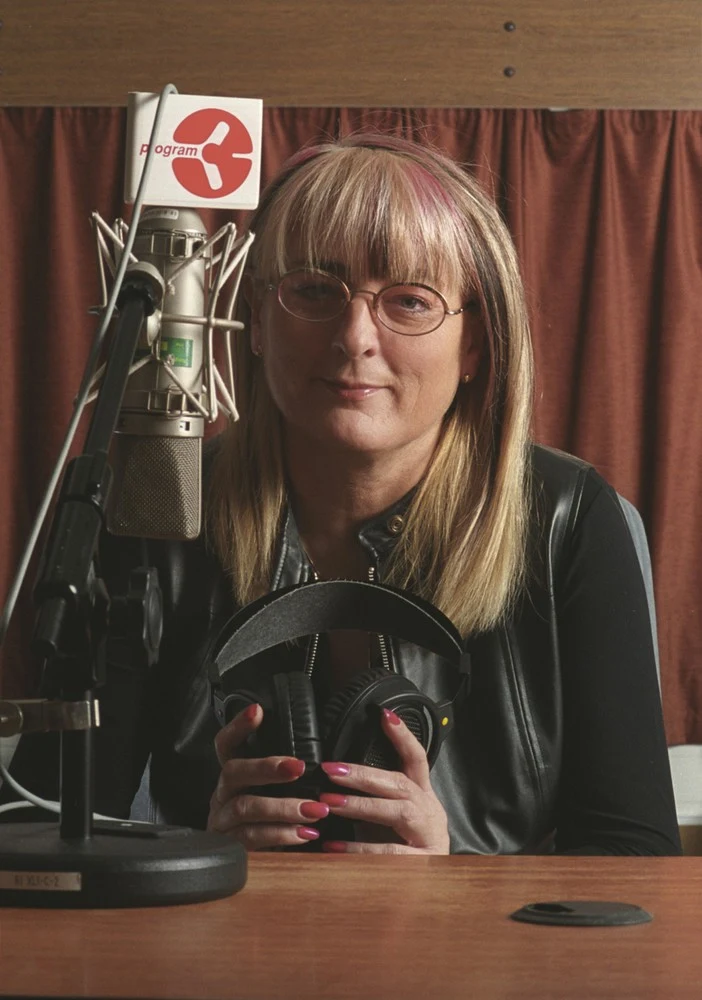 Magda Jethon związana jest z Trójką od 1977 roku. Obecnie pełni funkcję dyrektora Programu III Polskiego Radia