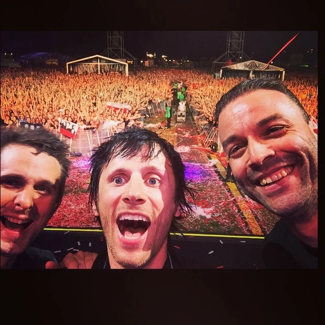 Członkowie Muse jeszcze w trakcie koncertu wrzucili zdjęcie publiczności na Instagrama Członkowie Muse jeszcze w trakcie koncertu wrzucili zdjęcie publiczności na Instagrama