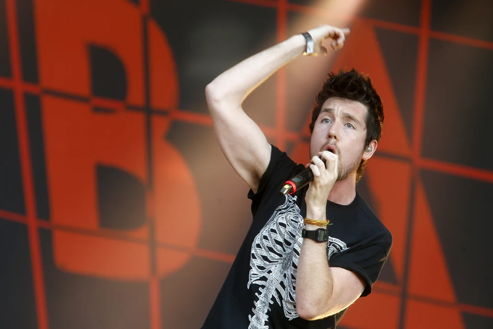 Wokalista Bastille, Dan Smith, miał świetny kontakt z publiką Wokalista Bastille, Dan Smith, miał świetny kontakt z publiką