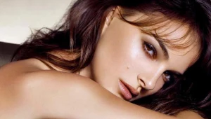 3D? Teraz wszyscy zobaczą jeszcze wyraźniej, jak płaski mam biust! - śmieje się Natalie Portman