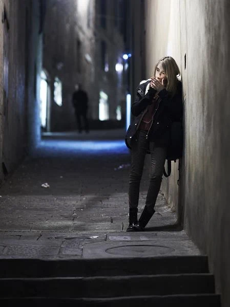 Cara Delevingne w scenie z filmu "Twarz anioła"