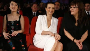 Rinko Kikuchi, Juliette Binoche i Isabel Coixet na gali otwarcia Berlinale 2015 / fot. Andreas Rentz