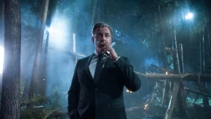 Ray Stevenson w scenie z filmu "Polowanie na prezydenta"