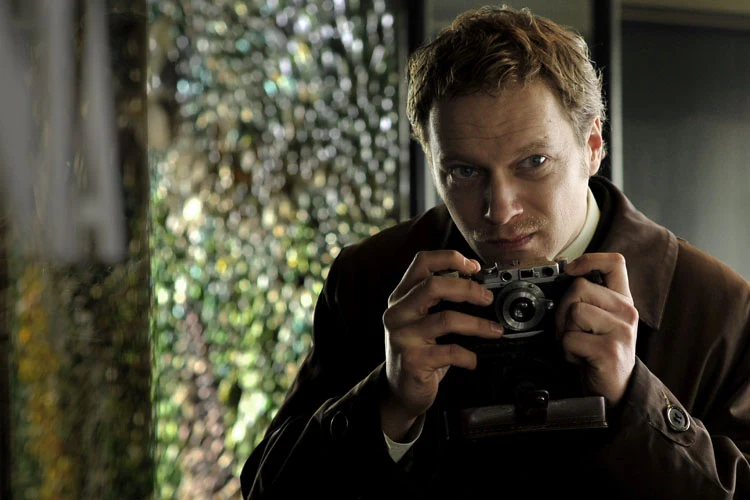 W "Mistyfikacji" (2010) Jacka Koprowicza aktor znów spotkał się przed kamerą ze swoim ojcem, Jerzym. Film opowiadał o wydalonym z uczelni tuż przed obroną pracy magisterskiej studencie (Maciej Stuhr), który wpada na sensacyjny trop, mogący zmienić oblicze historii. Z jego dochodzenia wynika, że Witkacy (jerzy Stuhr) nie popełnił samobójstwa w 1939 roku, a rzeczywistość podsuwa kolejne dowody tej zadziwiającej mistyfikacji.