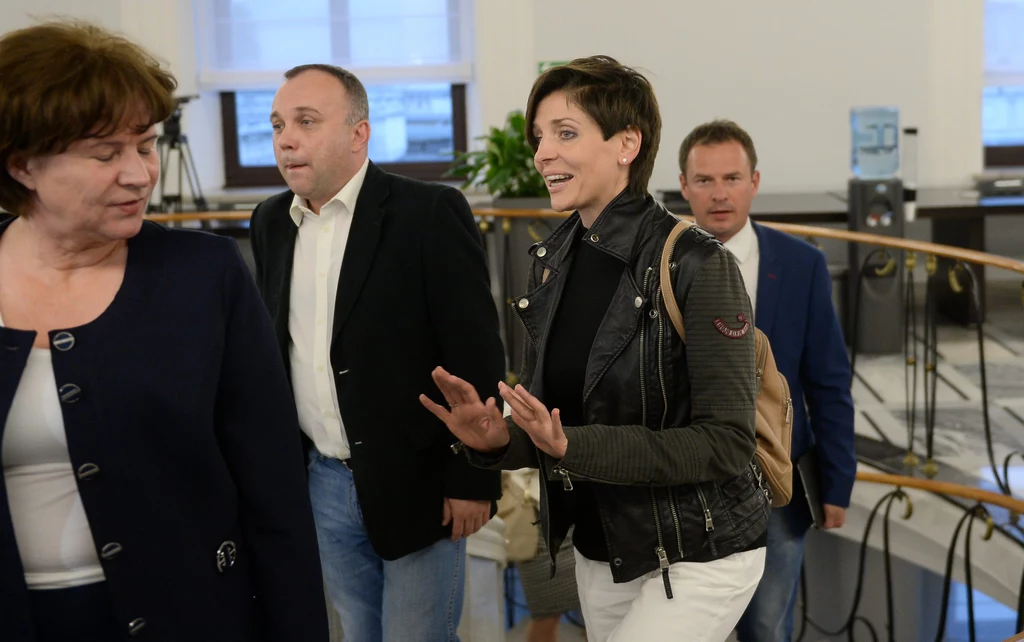 Joanna Mucha po posiedzeniu klubu parlamentarnego PO w Sejmie Joanna Mucha po posiedzeniu klubu parlamentarnego PO w Sejmie