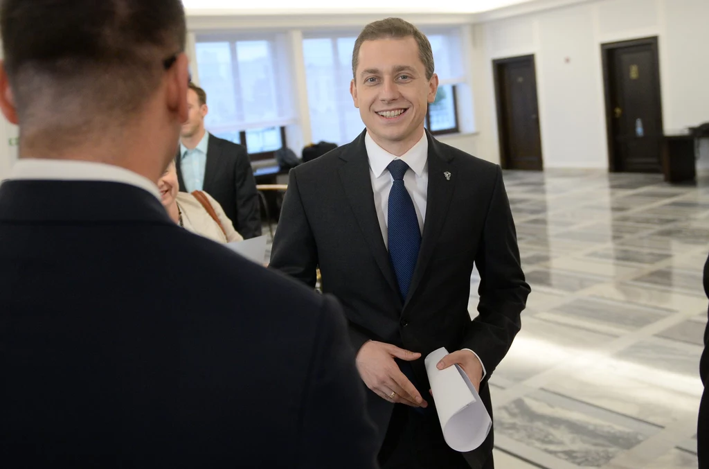 Cezary Tomczyk po posiedzeniu klubu parlamentarnego PO w Sejmie Cezary Tomczyk po posiedzeniu klubu parlamentarnego PO w Sejmie