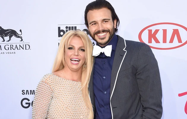 Britney Spears i Charlie Ebersol rozstali się! Britney Spears i Charlie Ebersol rozstali się!