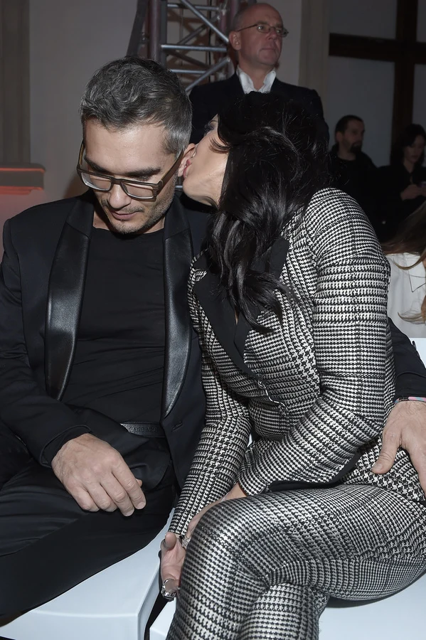 Justyna Steczkowska liże Maćka w ucho! Justyna Steczkowska liże Maćka w ucho!