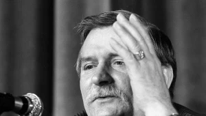 Lech Wałęsa podczas posiedzenia Komitetu Obywatelskiego (1990)