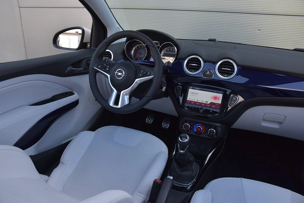 Opel Adam Rocks