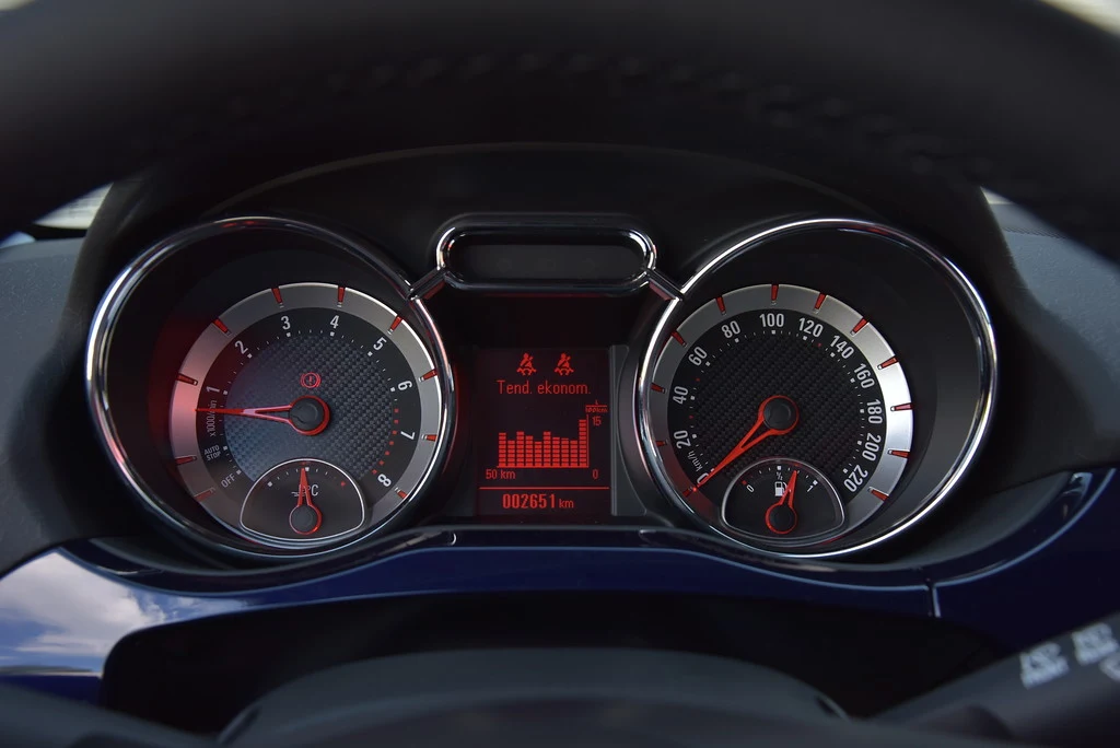 Opel Adam Rocks