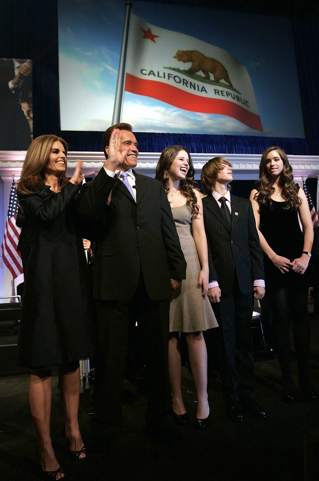 Arnold Schwarzenegger z byłą żoną i dziećmi Arnold Schwarzenegger z byłą żoną i dziećmi