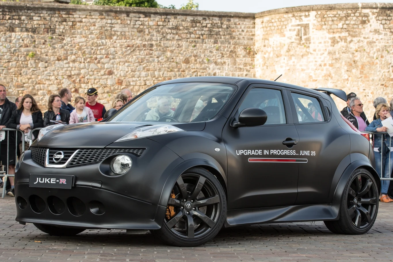 Nissan Juke-R 2.0