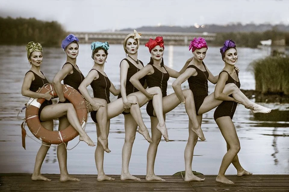 Zwariowany kabaret Dakh Daughters Zwariowany kabaret Dakh Daughters