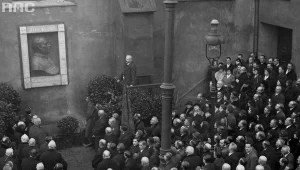 Uroczystość odsłonięcia tablicy pamiątkowej ku czci księdza Piotra Wawrzyniaka w kościele św. Marcina w Poznaniu