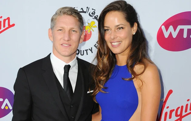 Bastian Schweinsteiger i Ana Ivanović zaręczyli się! Bastian Schweinsteiger i Ana Ivanović zaręczyli się!