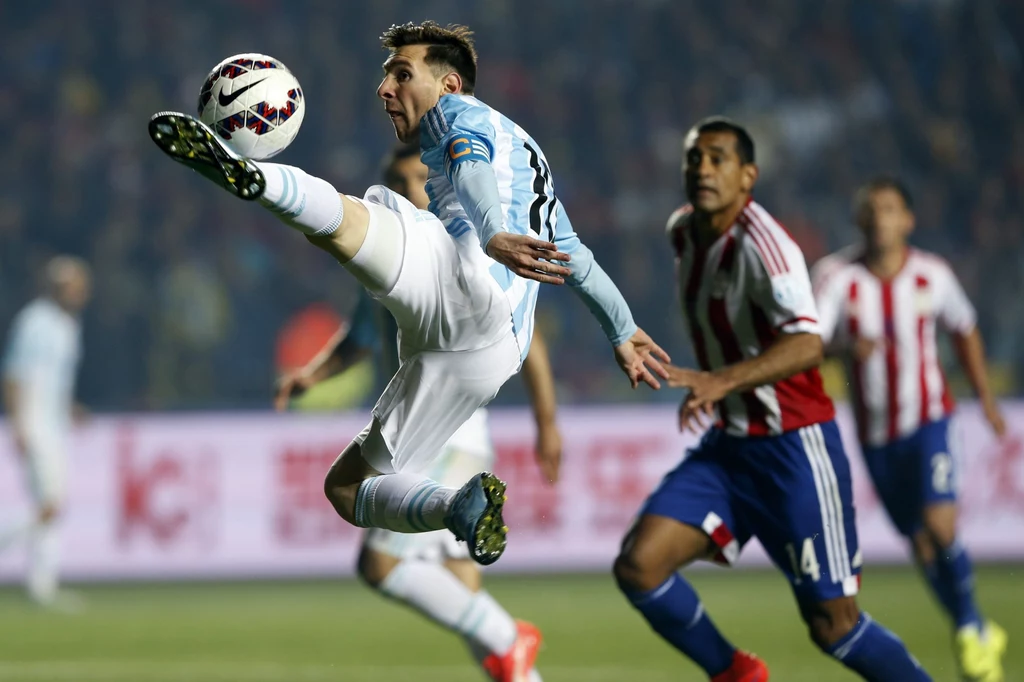 Lionel Messi w meczu z Paragwajem
