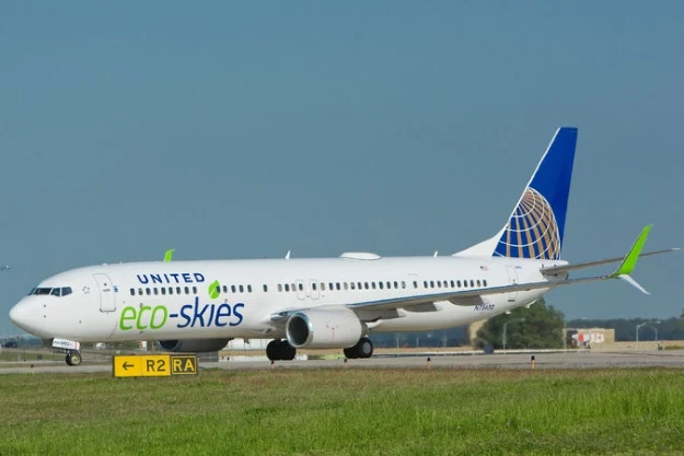 Trudno będzie zastąpić tradycyjne paliwo lotnicze. Fot. United Airlines