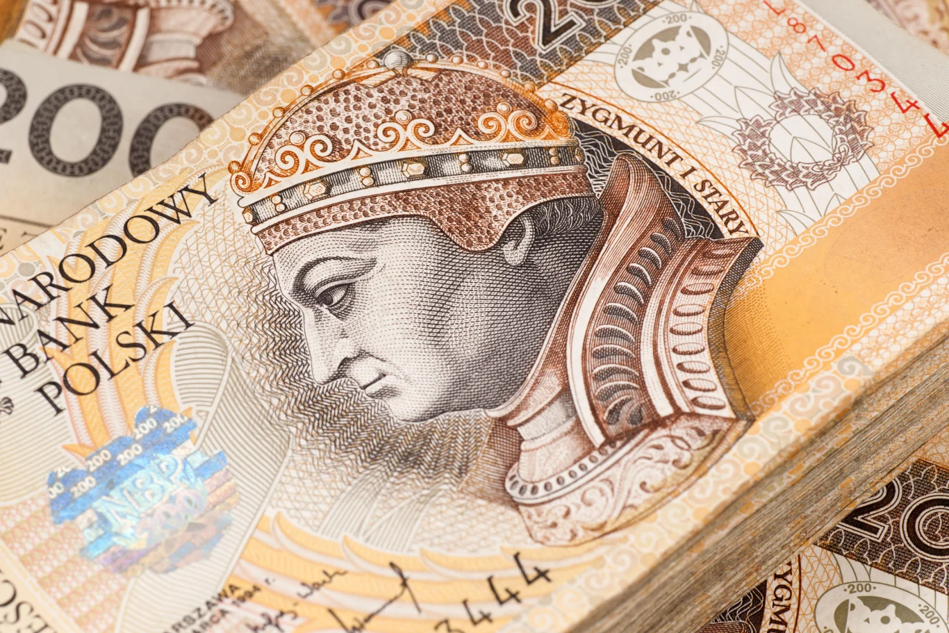 Najczęstsza wypłata w tej branży to 9 tys. zł "na rękę". Ogłoszeń w całej Polsce pełno, chętnych brak Najczęstsza wypłata w tej branży to 9 tys. zł "na rękę". Ogłoszeń w całej Polsce pełno, chętnych brak