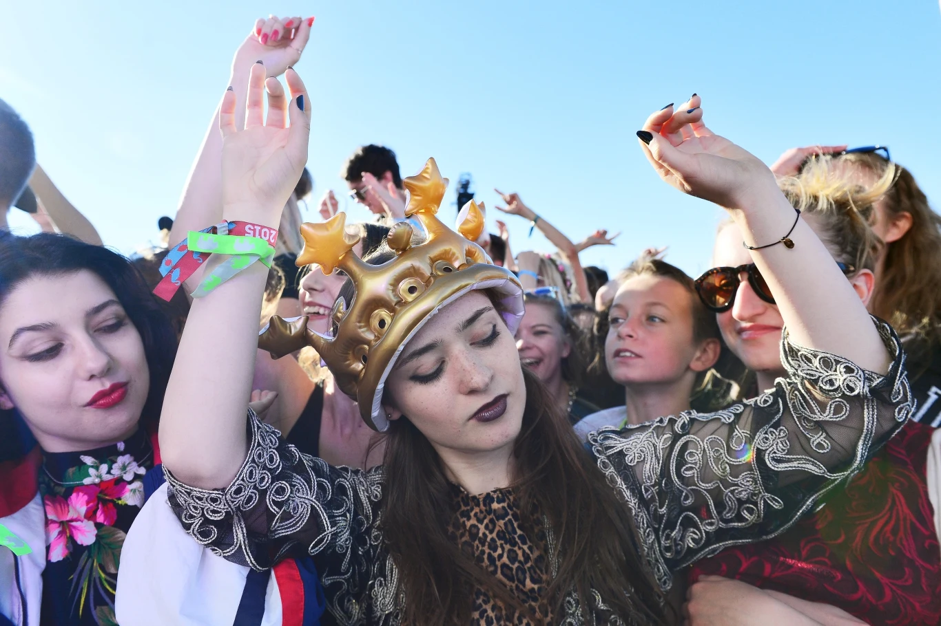 Tak się bawią fani podczas Open'er Festivalu 2015 Tak się bawią fani podczas Open'er Festivalu 2015