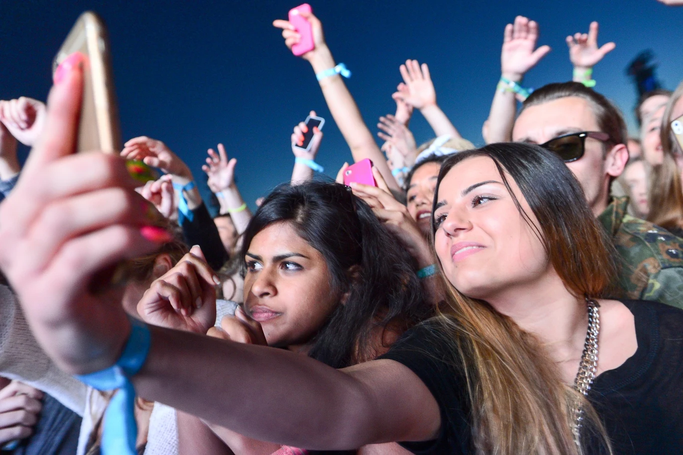 Tak się bawią fani podczas Open'er Festivalu 2015 Tak się bawią fani podczas Open'er Festivalu 2015