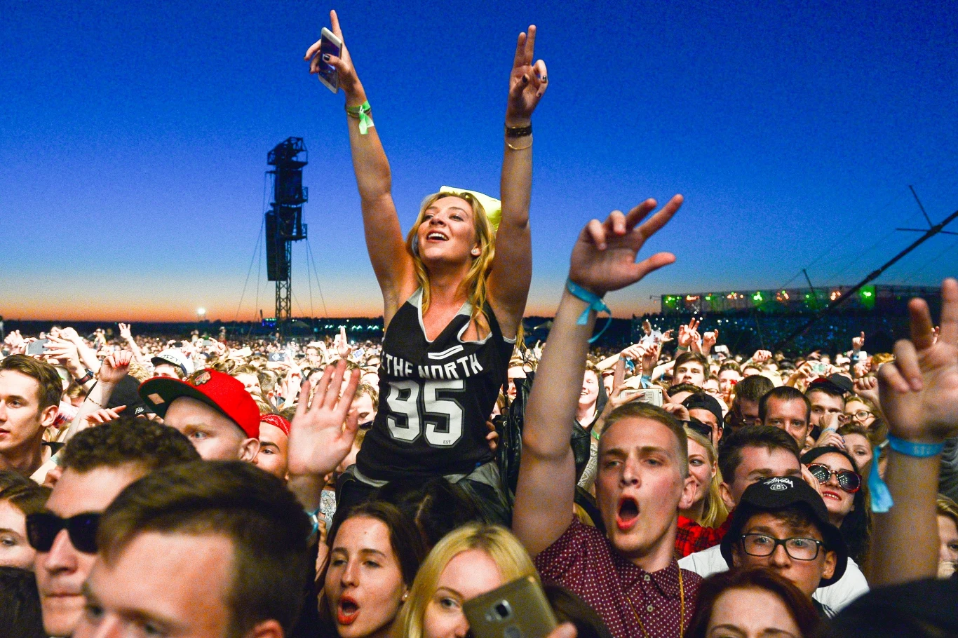 Tak się bawią fani podczas Open'er Festivalu 2015 Tak się bawią fani podczas Open'er Festivalu 2015