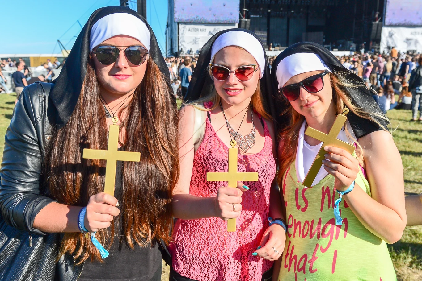 Tak się bawią fani podczas Open'er Festivalu 2015 Tak się bawią fani podczas Open'er Festivalu 2015