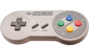 Kontroler od prototyp pierwszej konsoli PlayStation różnił się wyłącznie nadrukiem z logo marki 