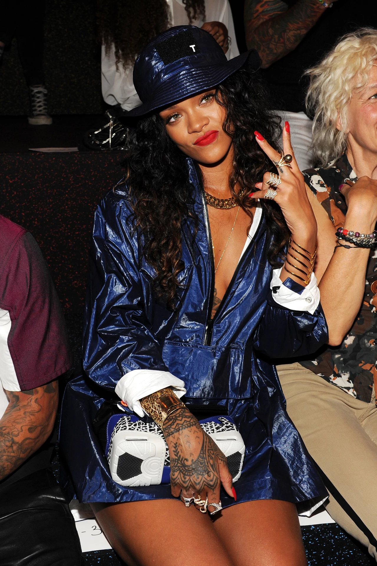 Rihanna zaprezentowała kontrowersyjny klip Rihanna zaprezentowała kontrowersyjny klip