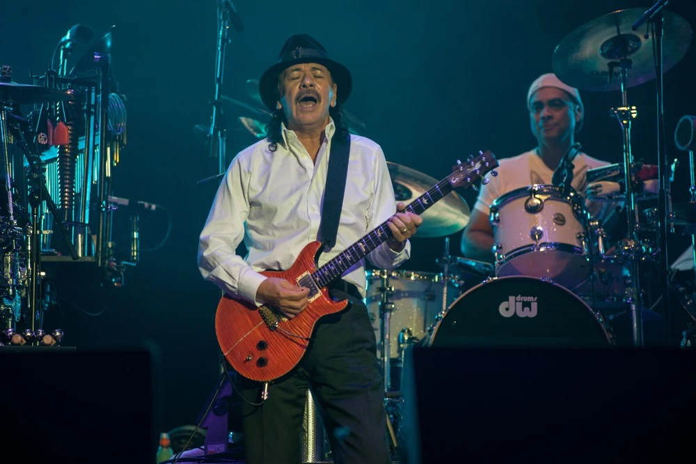 Santana promuje obecnie ostatni album "Corazon" Santana promuje obecnie ostatni album "Corazon"