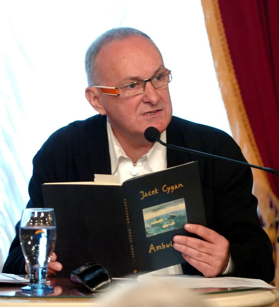 Jest poetą, scenarzystą i autorem tekstów. Pierwsze piosenki zaczął pisać już na studiach, a w 1975 roku założył wraz z Jerzym Filarem grupę Nasza Basia Kochana, z którą zdobył I nagrodę na Festiwalu Piosenki Studenckiej w Krakowie