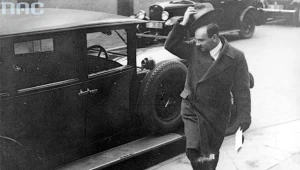 Minister skarbu Ignacy Matuszewski przybywa na posiedzenie Sejmu