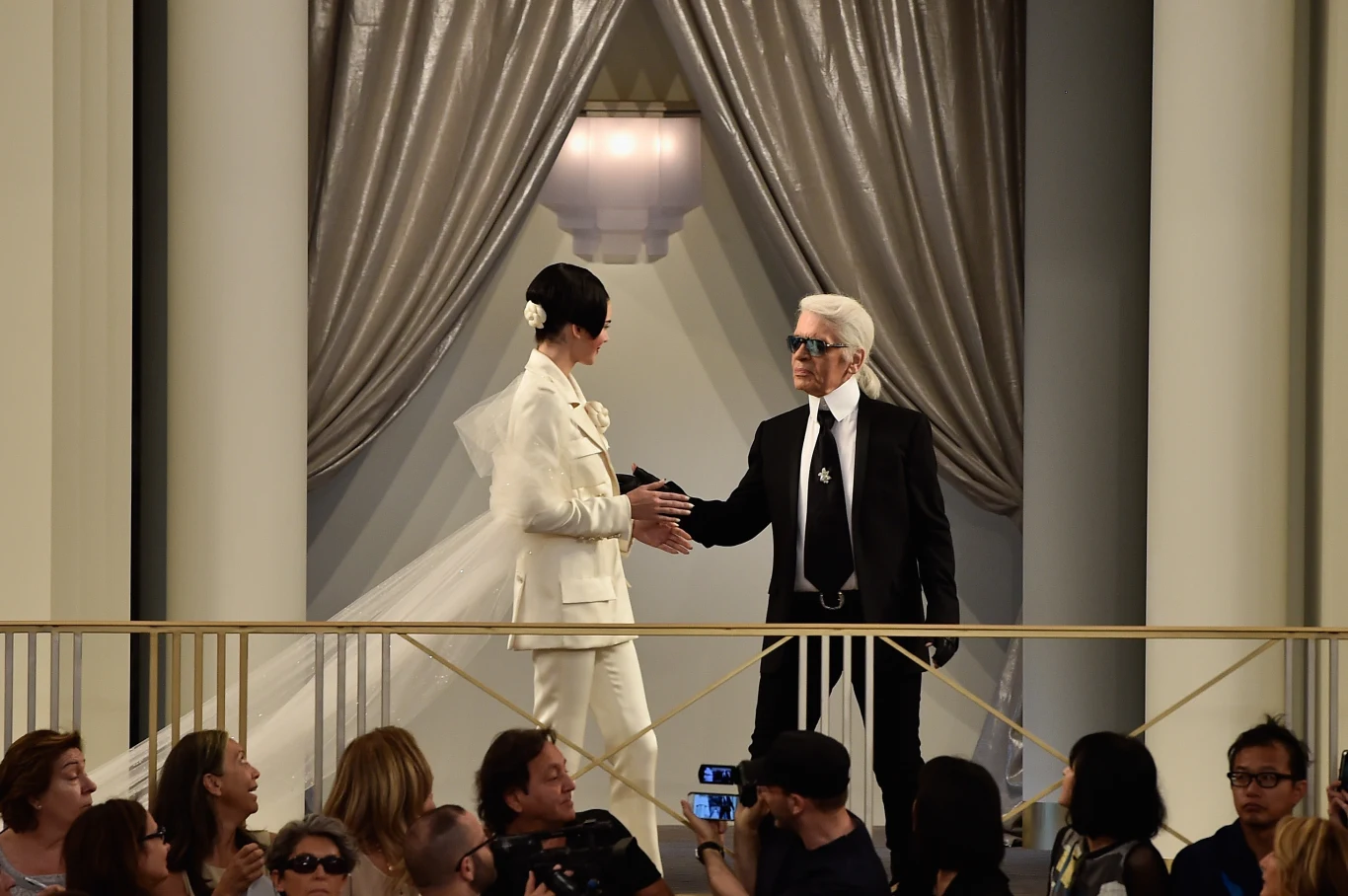 Karl uwielbia Kendall!