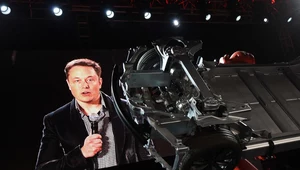 Elon Musk obroni nas przez sztuczną inteligencją