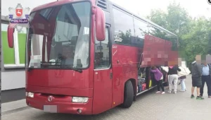 Pijany kierowca chciał wieźć dzieci do Bułgarii